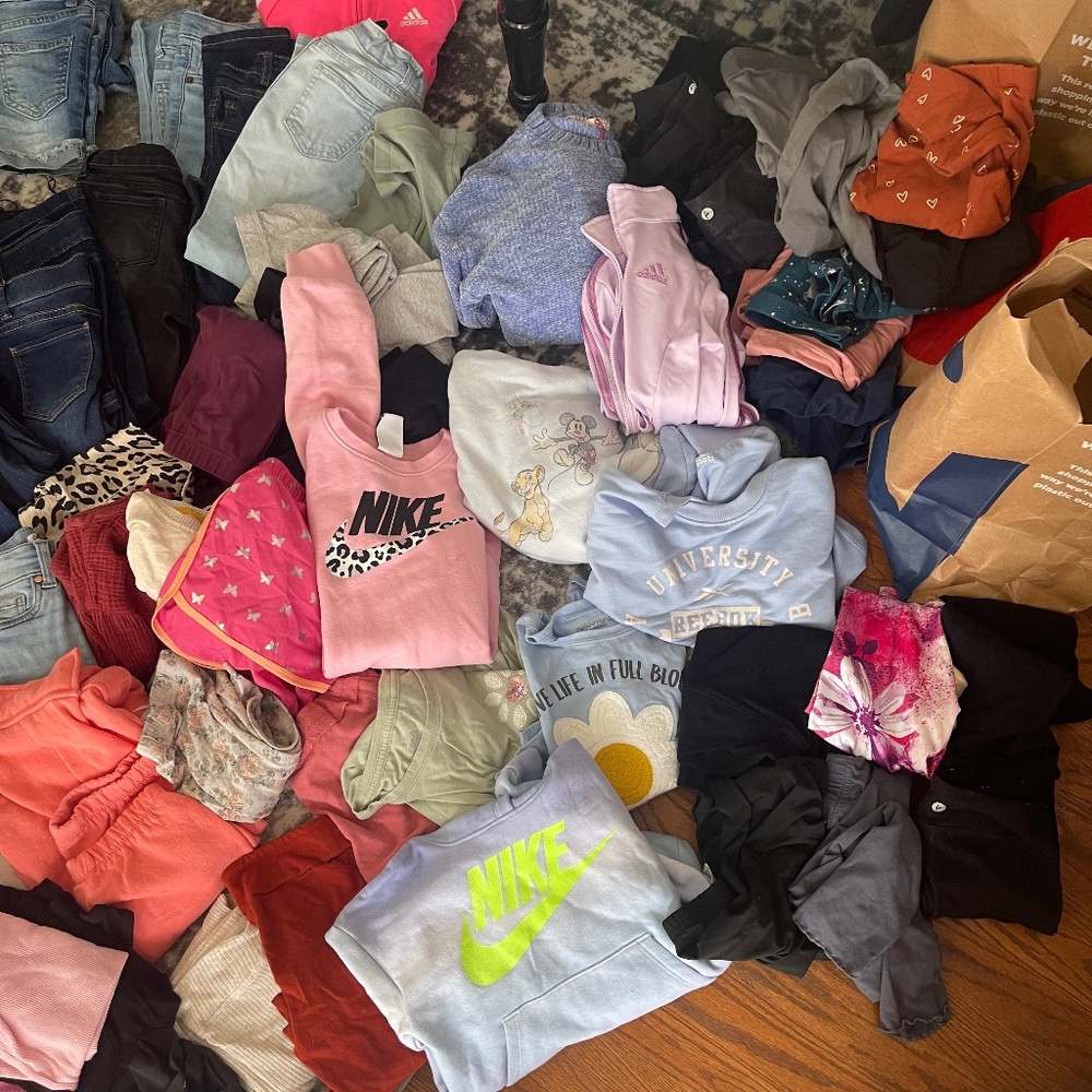 Girls clothes